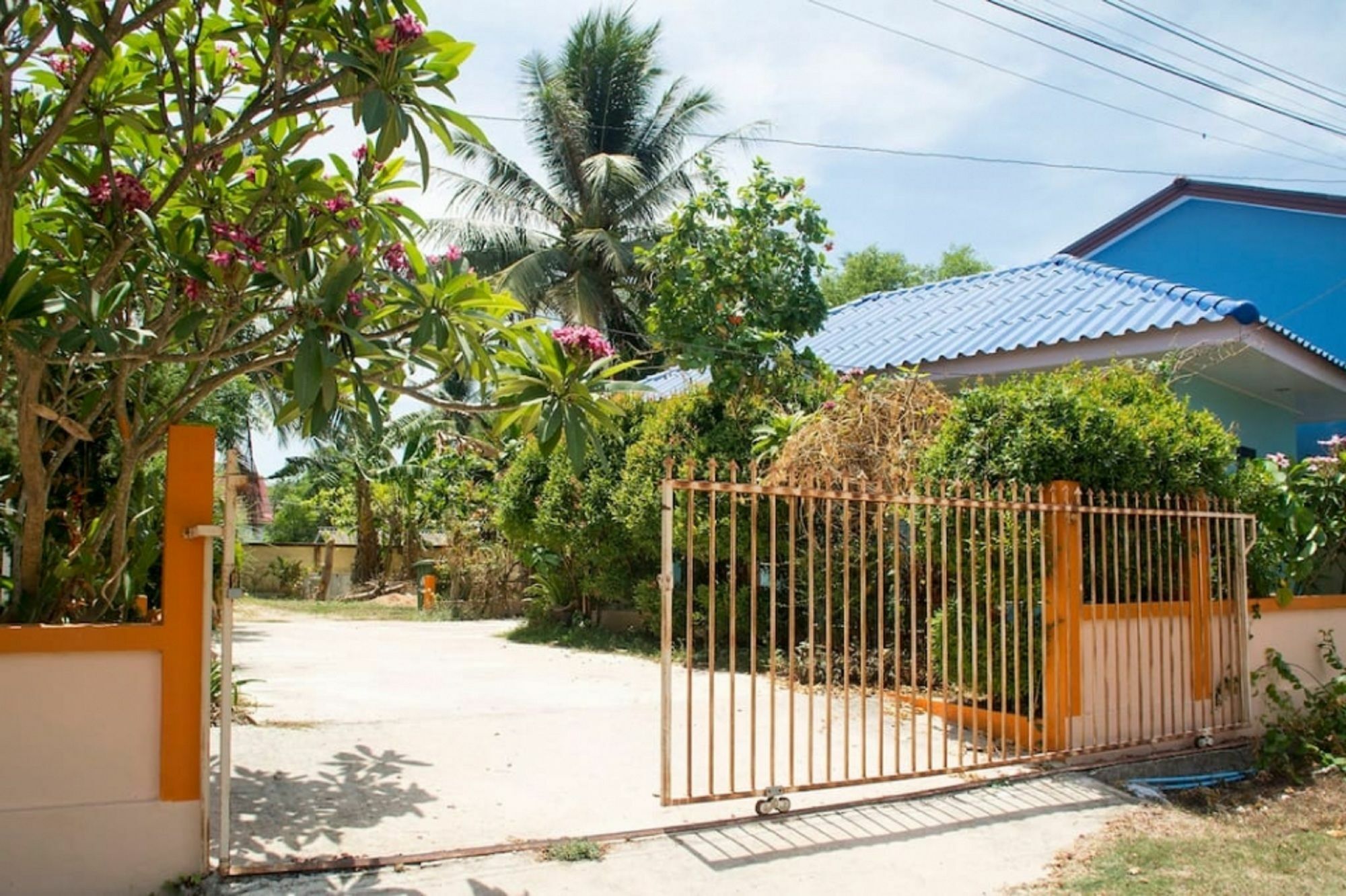 Aquatoria Phuket Bangtao Villa Szurin-part Kültér fotó